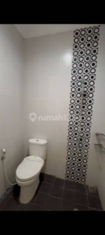 Modern House in Puri Bintaro with Designer Interior