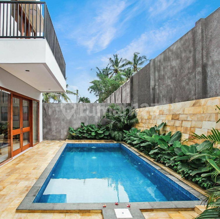 Modern 3-Bedroom Villa with Pool in Ubud