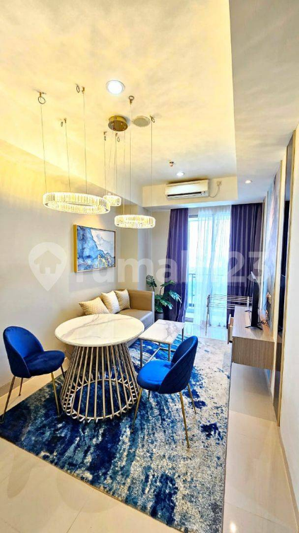 Luxury Apartment with City View