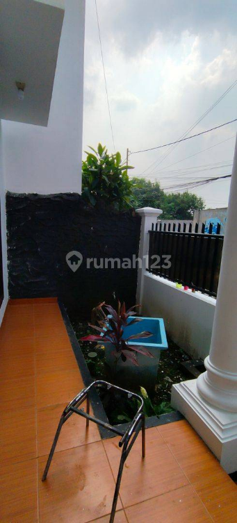 2.5 Story House in Sarijadi Bandung Cluster