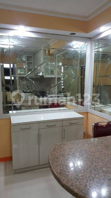 Furnished 2-Bedroom Apartment with Air Conditioning