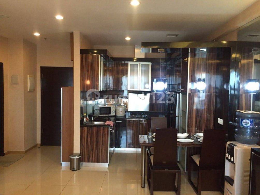 Modern Furnished 1-Bed Apartment with City View