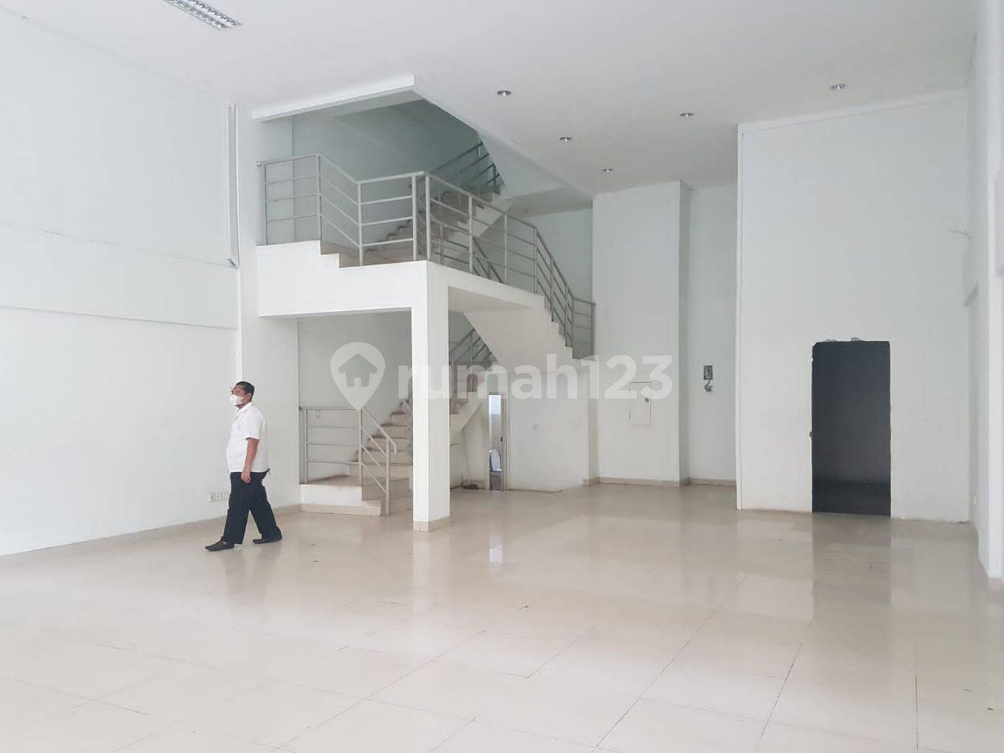 Spacious Commercial Building in Kelapa Gading
