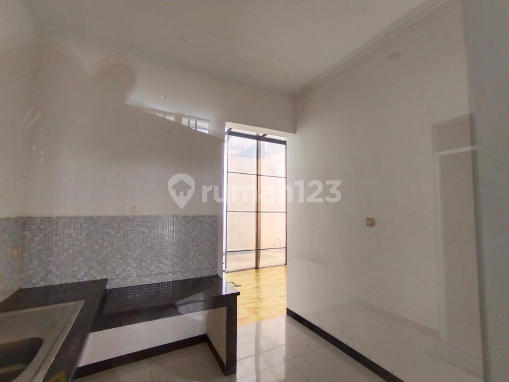 Designer Interior House in Taman Kopo Indah