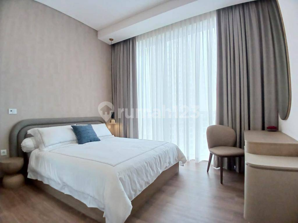 Luxurious 148sqm Apartment with Private Lift