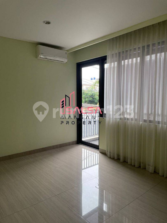 Spacious 4-Bedroom House in Kemang with Modern Amenities