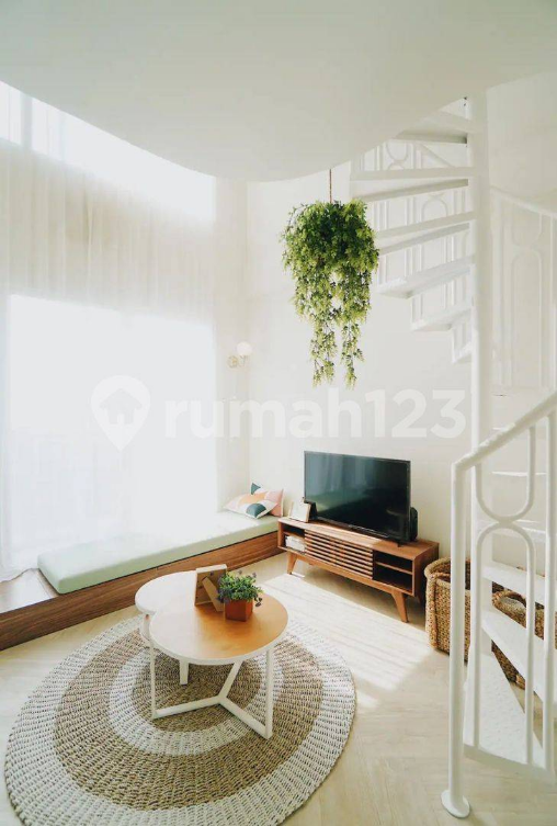 Exclusive Loft Apartment with City View, Top Floor