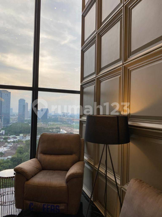 Luxurious Furnished SOHO Apartment with City Views