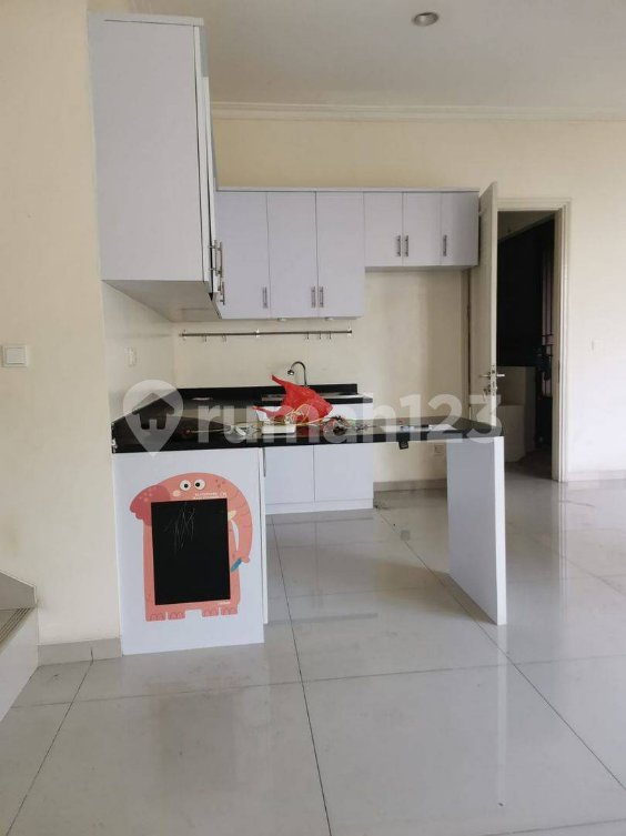 Modern Two-Story House Near Alam Sutera Toll
