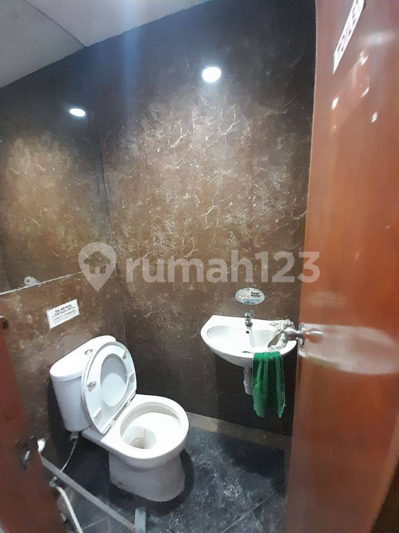 Spacious 4-Floor Commercial Building Near Pluit Mall