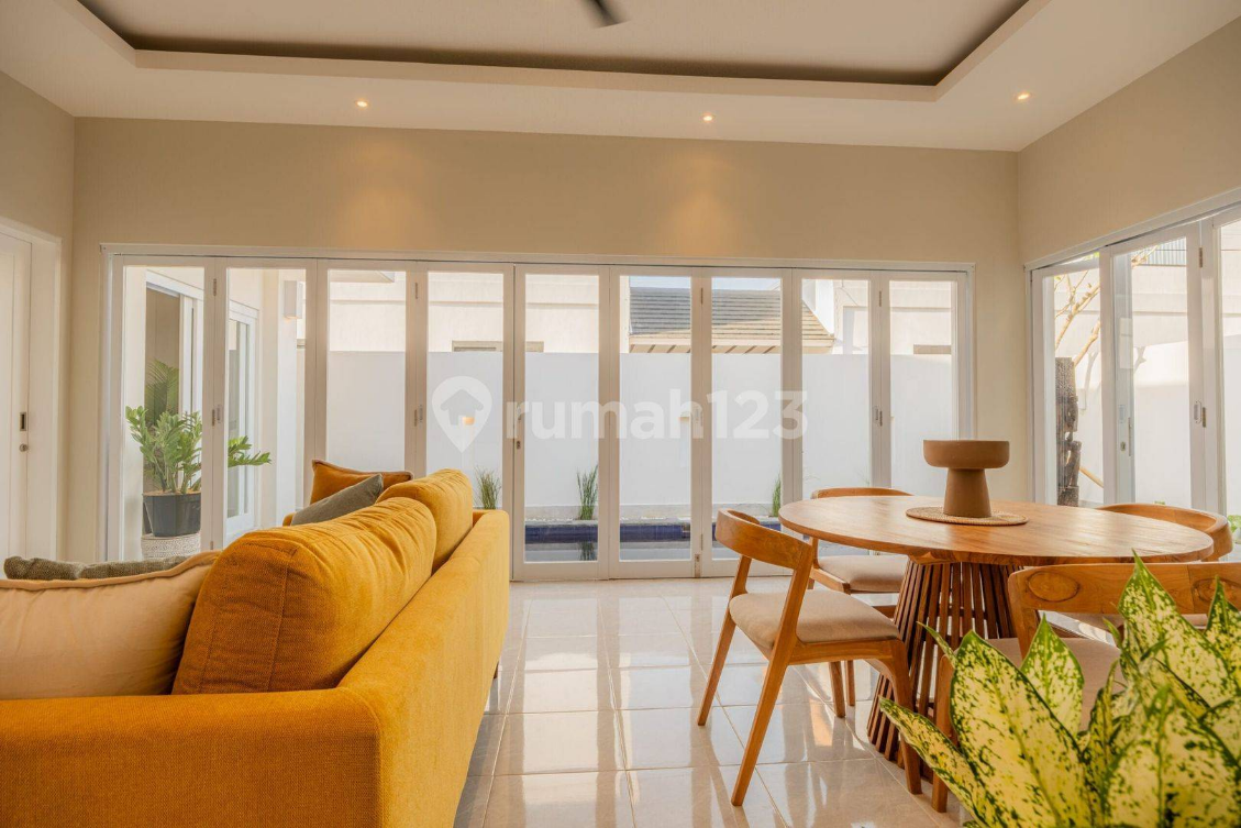 Modern 2-Bedroom Villa with Private Pool