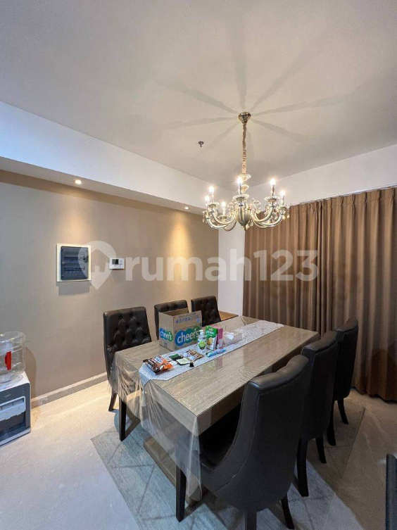 Luxurious 3BR Apartment at The Peak with Views