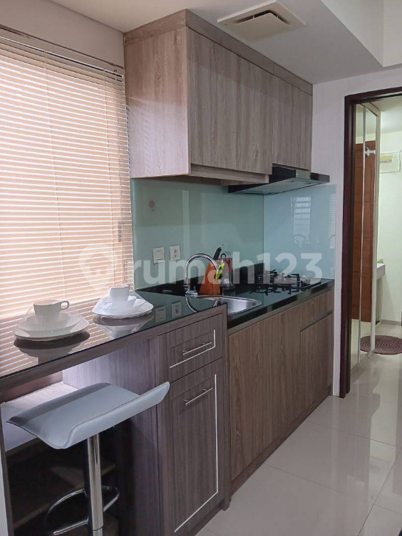 Furnished Modern Apartment with Pool and Gym