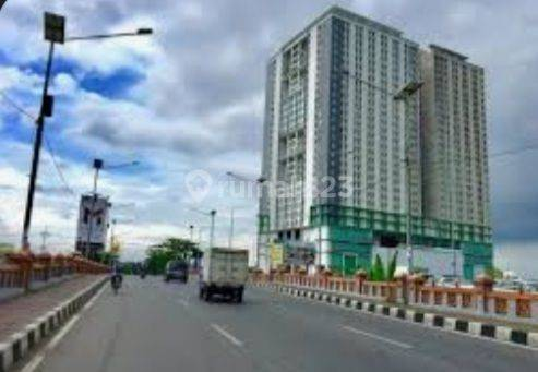 Modern Studio Apartment Near Universities with Pool