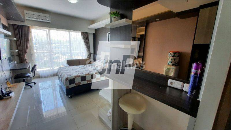 Furnished Studio Apartment with City View
