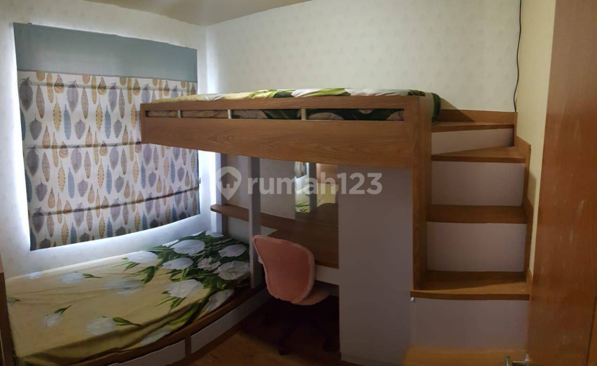 Modern Greenbay Apartment Near Baywalk Mall