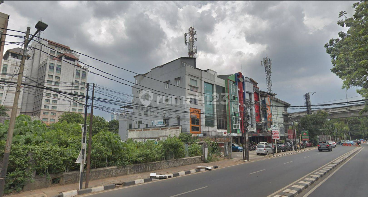 Strategic 680m² Land Plot in Kebayoran Baru