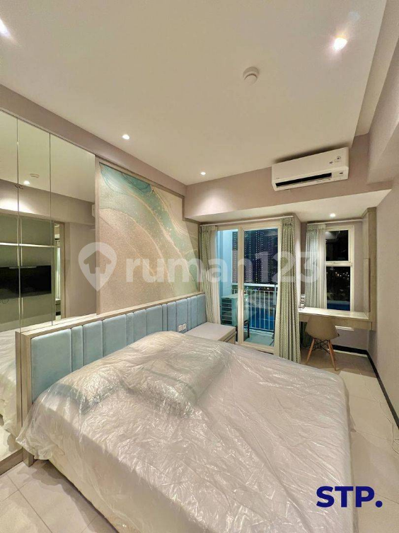Furnished Studio Apartment with Pool View