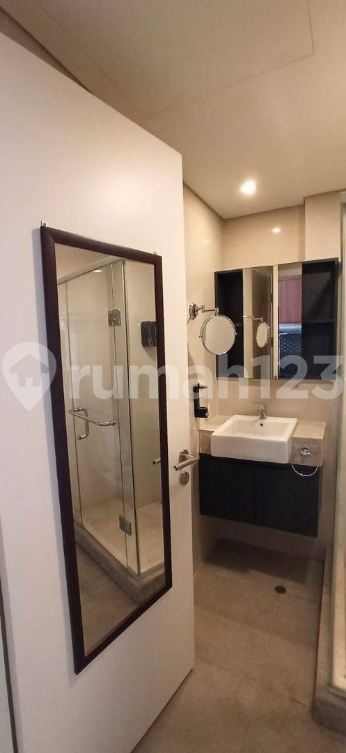 Furnished Studio Apartment with Garden View