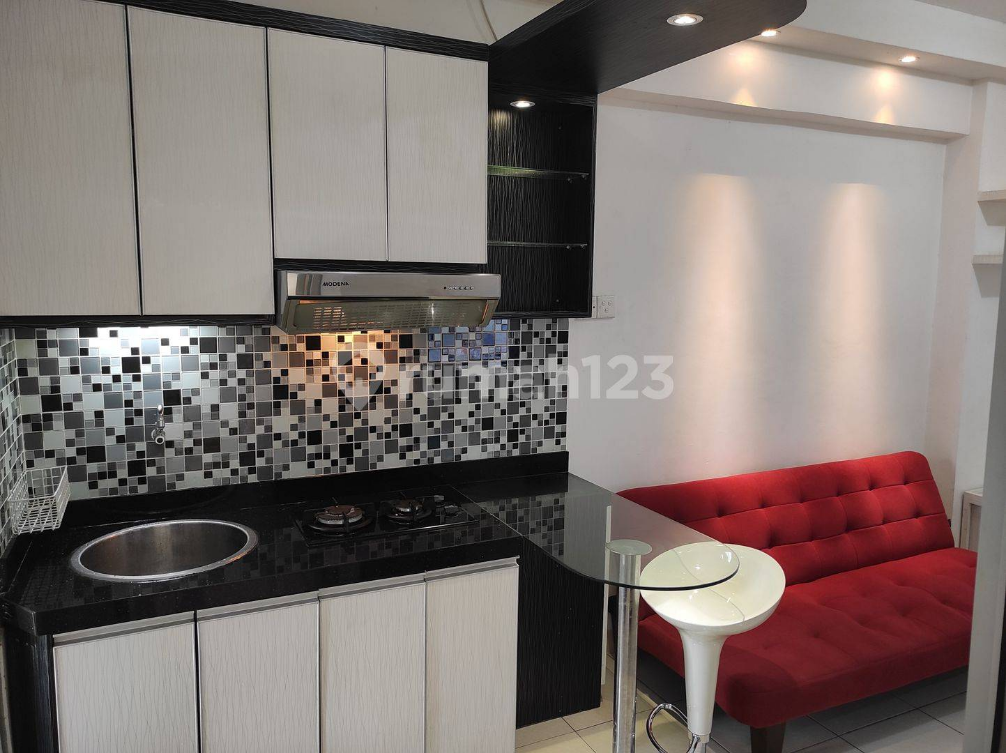 Modern Studio Apartment with Pool View