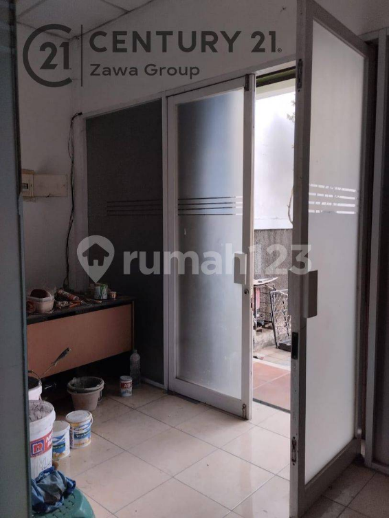 Ruko Pinggir Jalan Tomang Jakarta Barat
