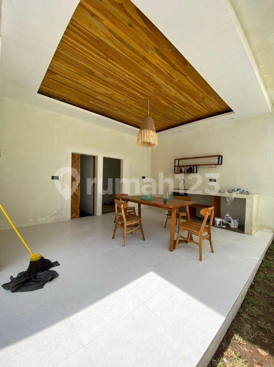 Luxurious Santorini Villa with Pool in Jimbaran