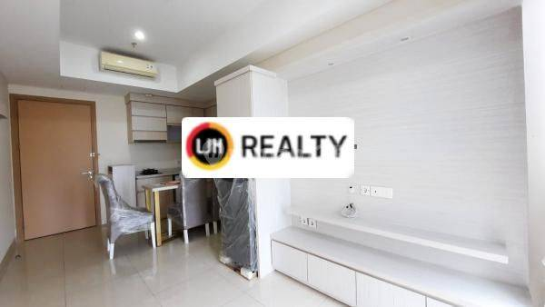 Furnished 3-Bedroom Apartment with City View