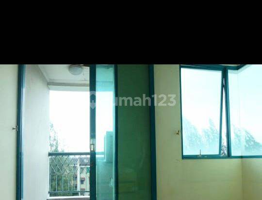 Furnished Studio Apartment with Modern Kitchen