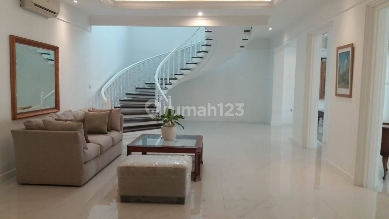 Modern Kemang House with Pool Near International Schools