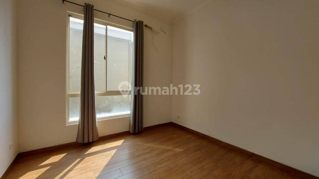 Spacious 2-Story House in Alam Sutera