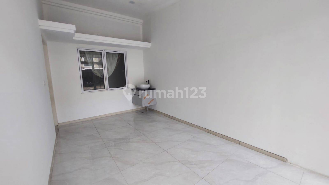 Modern 3 Bedroom House in Gading Serpong