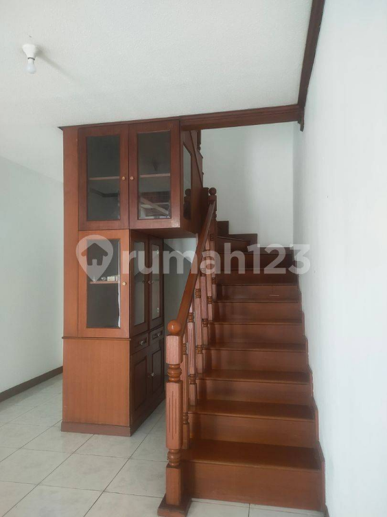 Spacious House Near Pondok Indah Mall