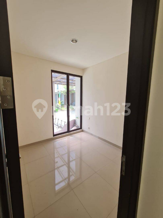 Modern 4-Bedroom Mezzanine House with Canopy