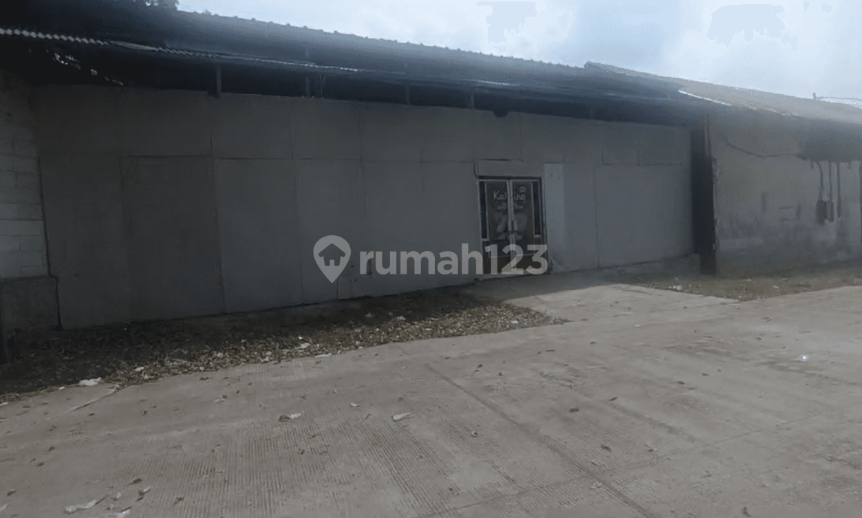 Strategic Warehouse for Rent in Soekarno Hatta Bandung