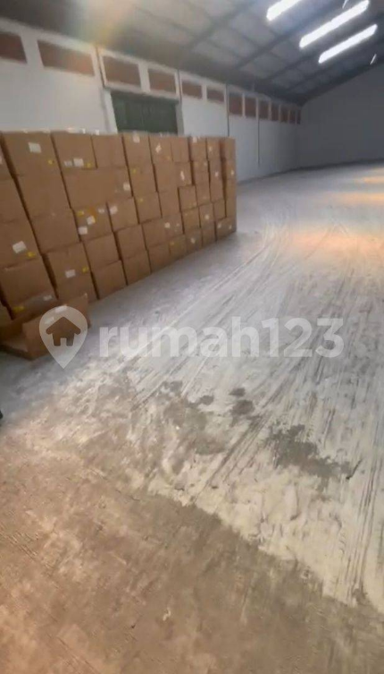 Large Warehouse with Container Access in Kapuk Utara