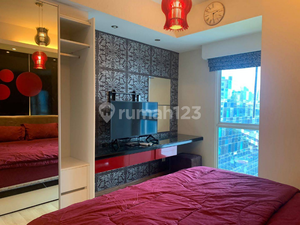 Modern Apartment in Kota Kasablanka with Mall Access