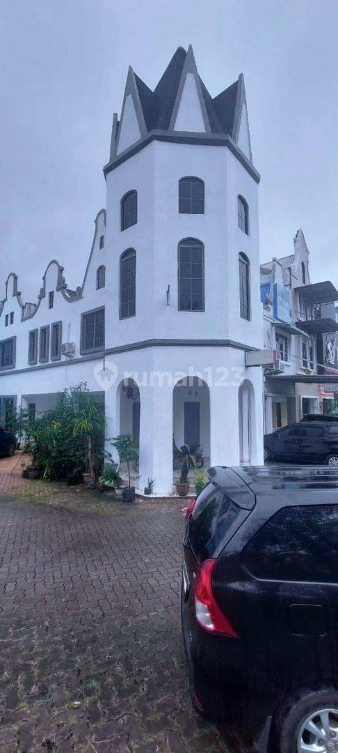 Newly Renovated Commercial Space in Batam Center