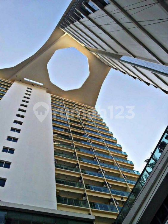 Spacious 2-Bed Apartment Near Shopping Malls Bandung