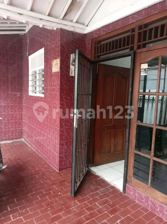Rumah Disewakan di Tebet Barat