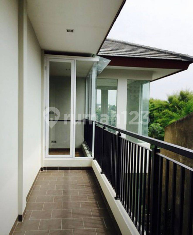 Luxury House with Pool Near Jis