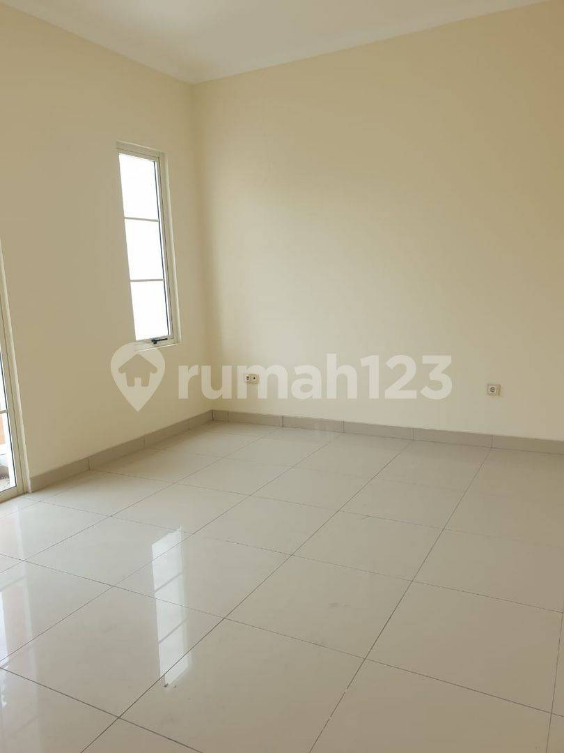 Spacious 4-Bedroom House in Greenlake City