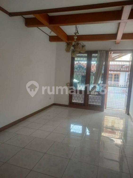 Spacious House Near Pondok Indah Mall