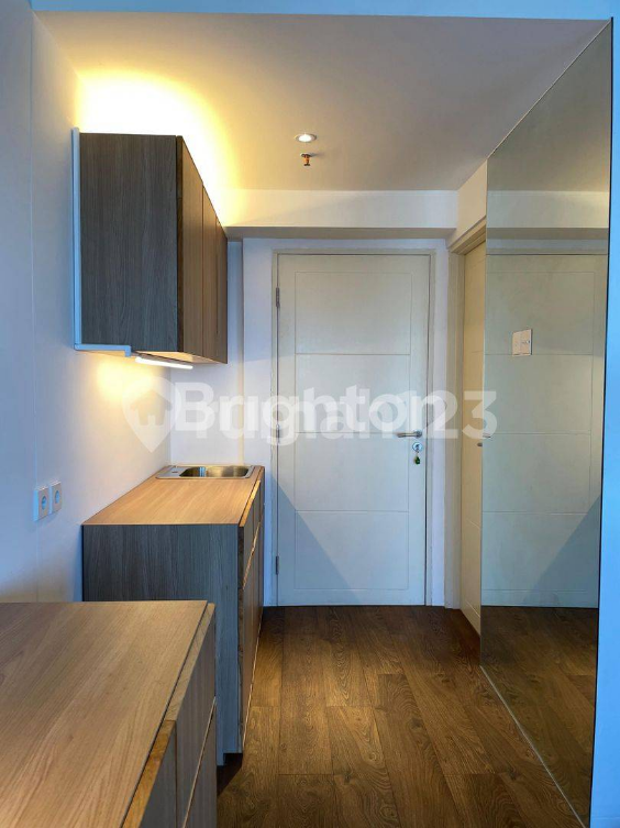 Designer 1BR Apartment with Gym and Pool