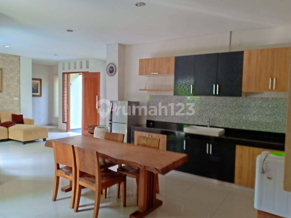 Luxury 4-Bedroom Villa with Pool in Canggu