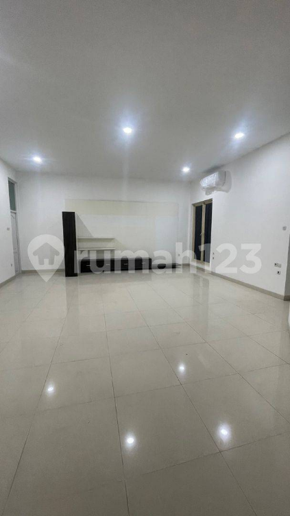 Large Renovated Corner House in Pluit Timur
