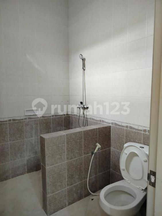 Modern 3-Bedroom House with Garden for Rent