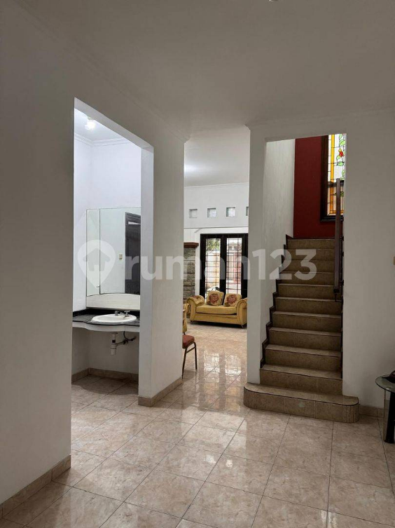 Spacious House with Modern Interior and Security