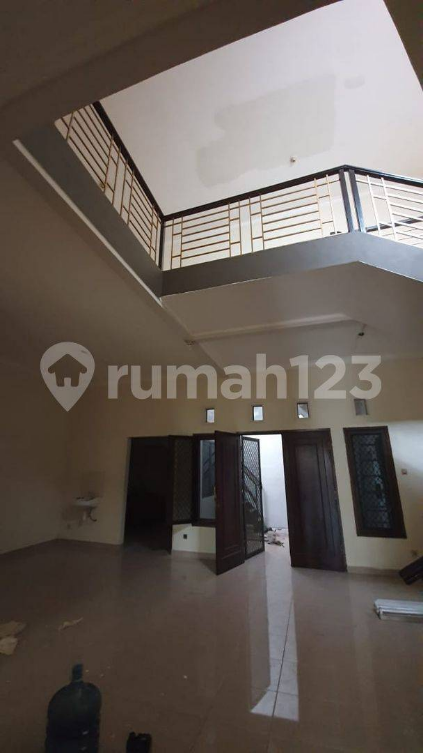 Modern Two-Story House Near Ciputra Mall