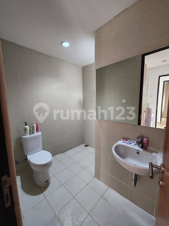 Furnished 3-Bedroom House in Grand Wisata Bekasi