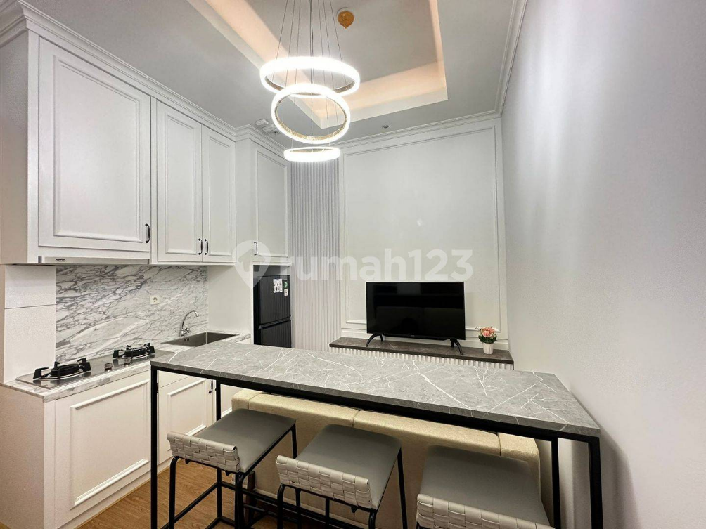 Modern 1BR Furnished Apartment in Central Jakarta
